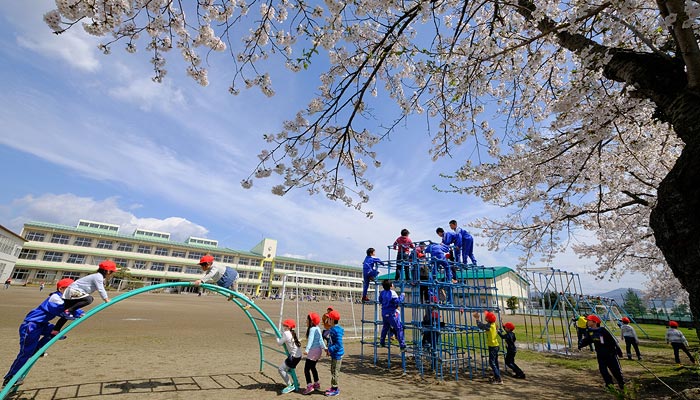 煙山小学校